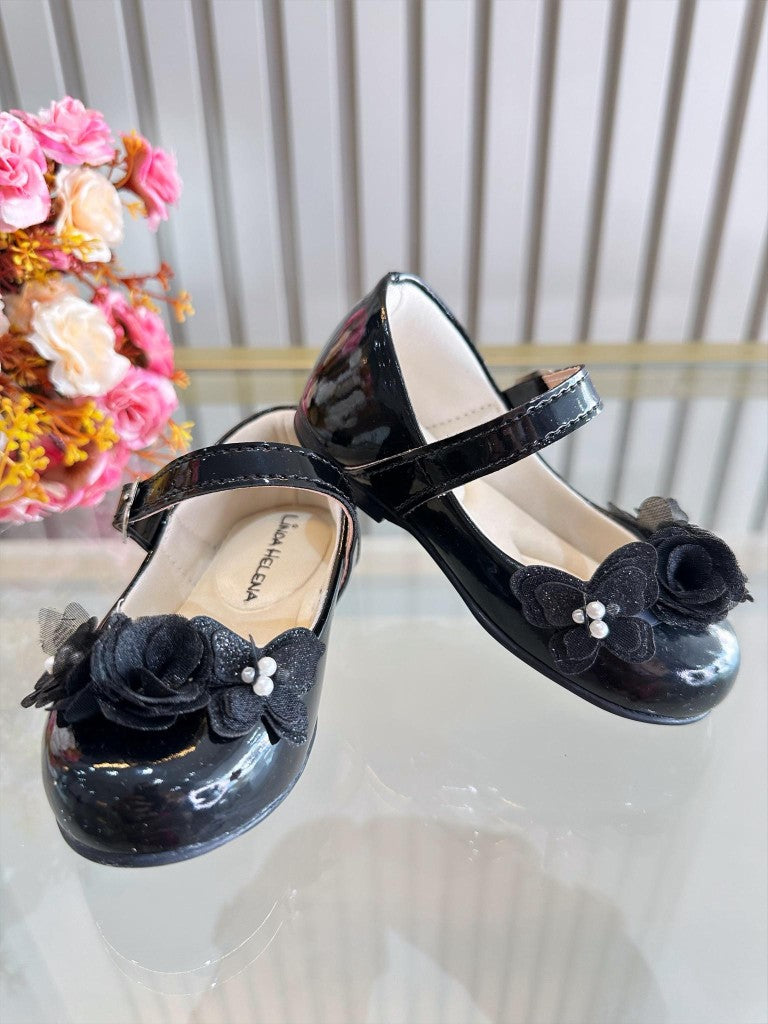 Sapatinho Infantil Preto Verniz Com Aplique de Borboleta e Flor