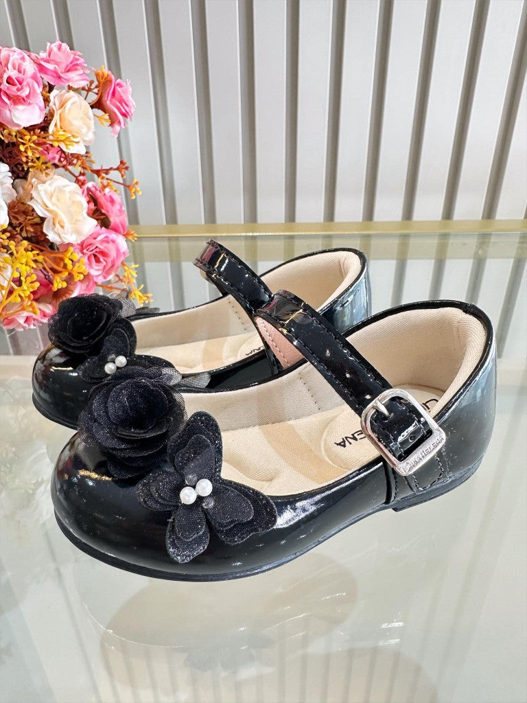 Sapatinho Infantil Preto Verniz Com Aplique de Borboleta e Flor