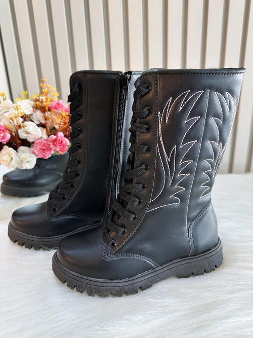 Bota Infantil em Courino Preto com Cadarço e Zíper para Inverno