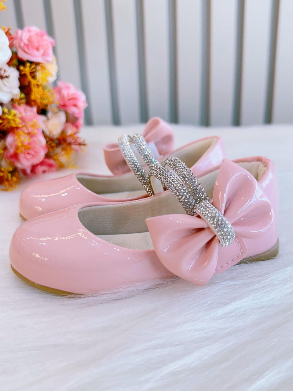 Sapatinho Infantil Rosa Claro Verniz com Lacinho e Strass