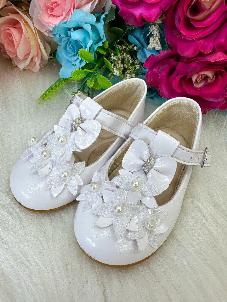 Sapatilha Branca Doce Pe Baby com Apliques de Flores e Pérolas