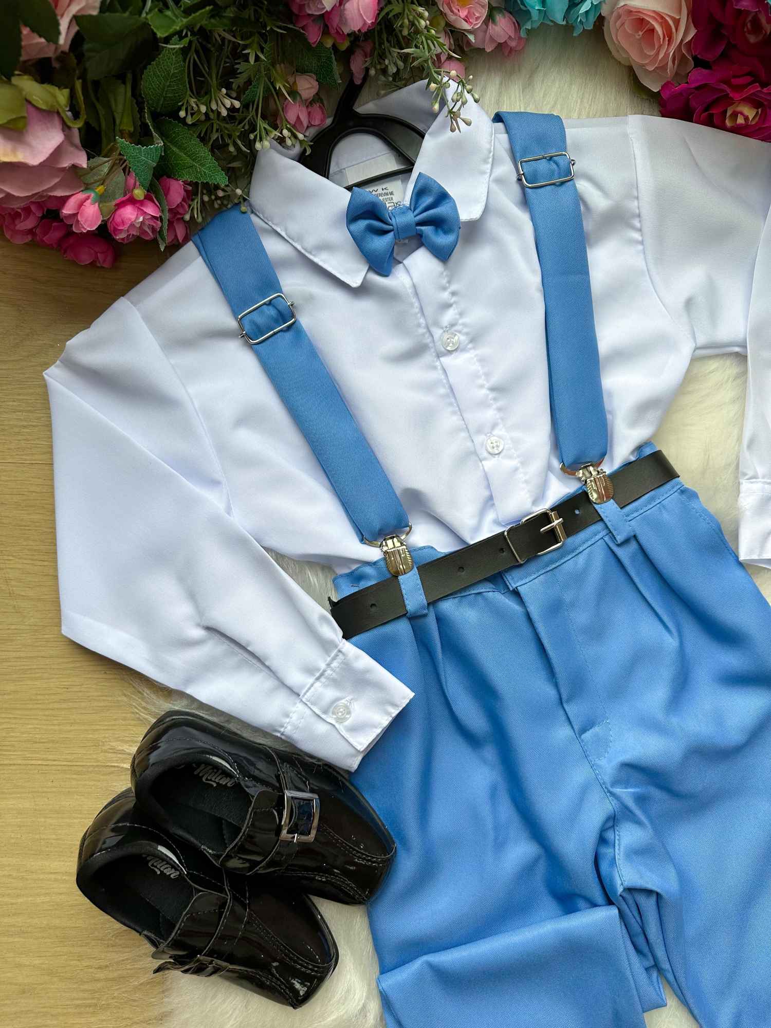 Conjunto Social Infantil Azul Serenity com Suspensório e Gravata Borboleta