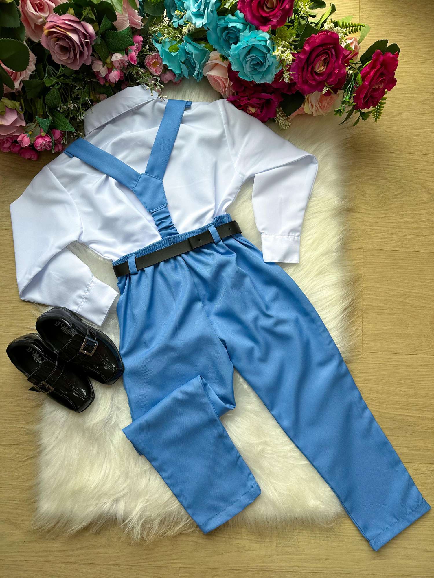 Conjunto Social Infantil Azul Serenity com Suspensório e Gravata Borboleta