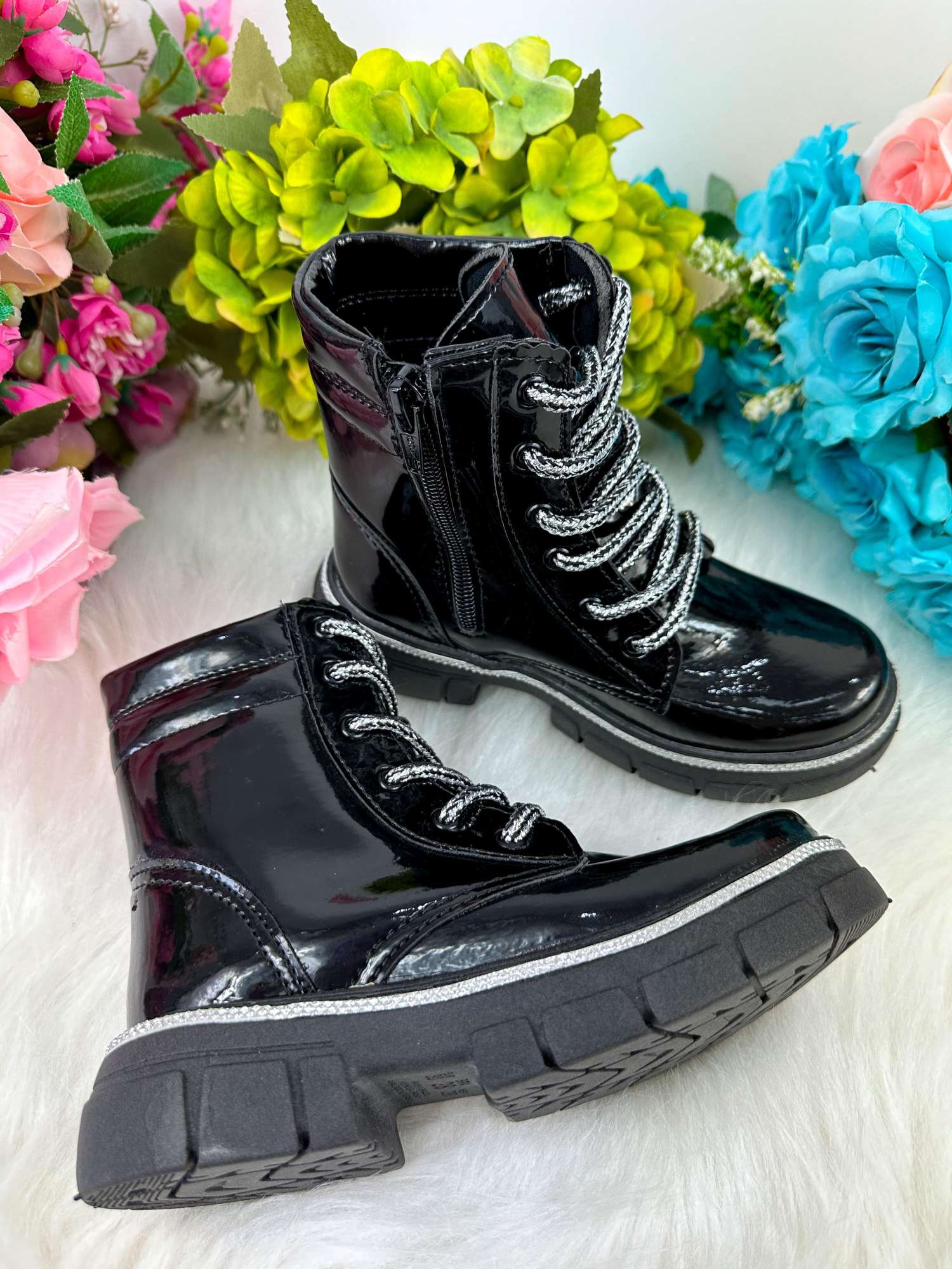 Coturno Preto Infantil Confortável para Passeios e Festas