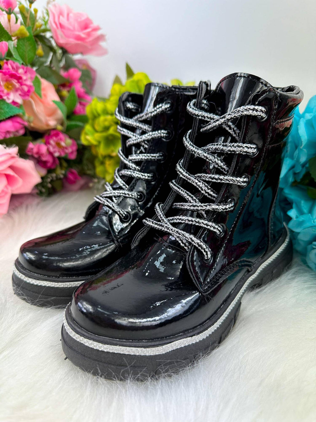 Coturno Preto Infantil Confortável para Passeios e Festas