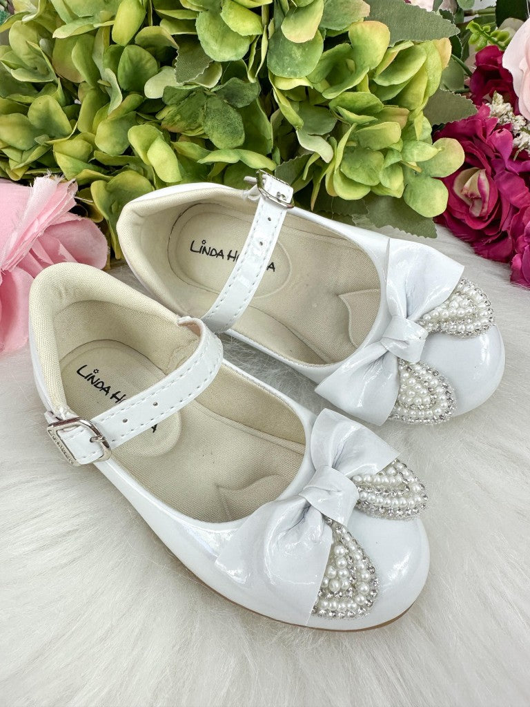 Sapatilha Branca com Pérolas e Strass para Daminhas