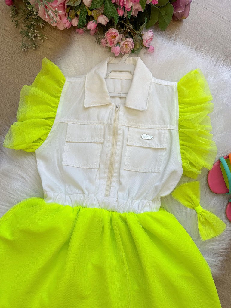 Vestido Verde Neon com Babados e Laço de Cabelo