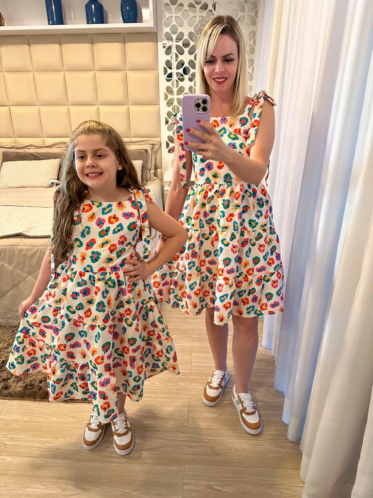 Vestido Infantil Mãe e Filha em Tecido Ligth Basic Off