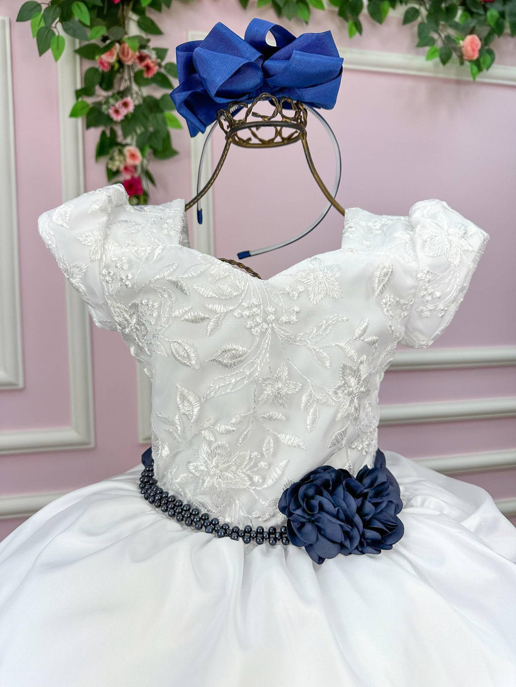 Vestido Branco com Forro em Poliéster e Algodão para Batizado e Casamento