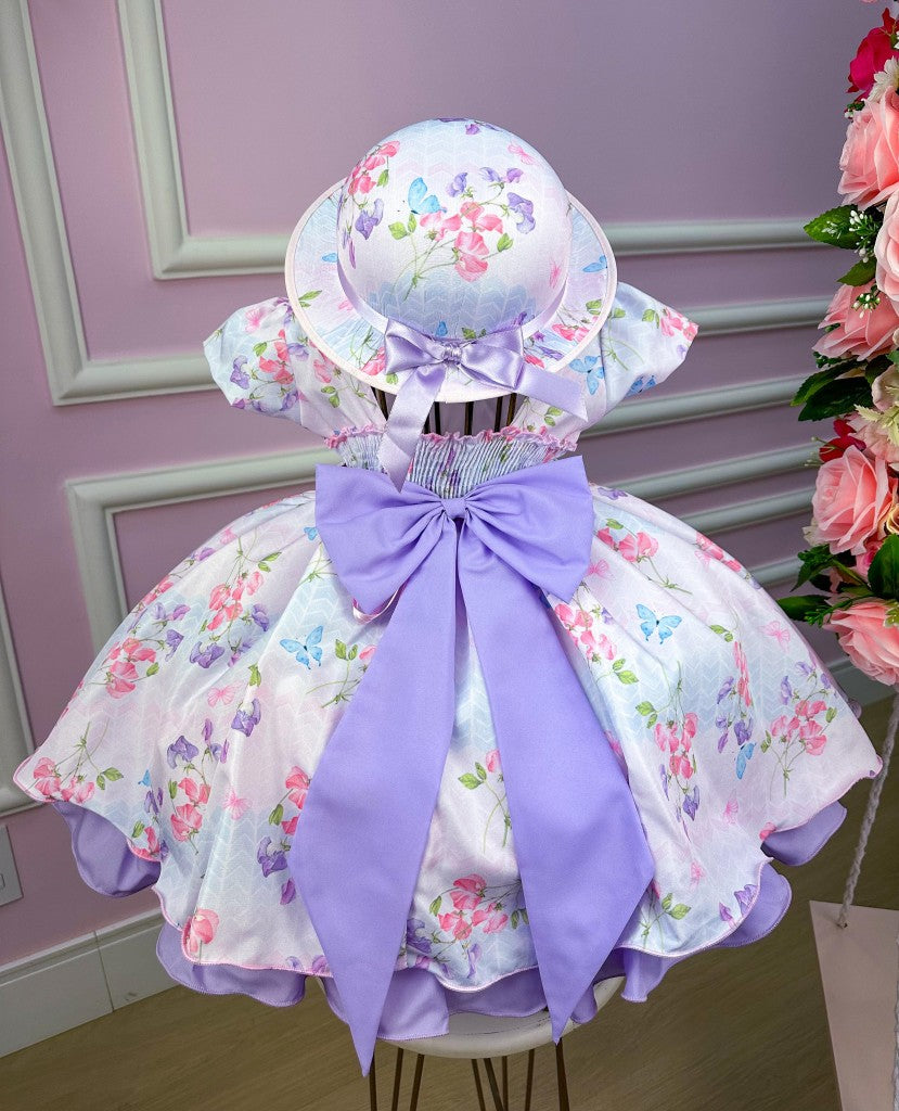 Vestido Lilás com Flores e Borboletas e Chapéu para Meninas