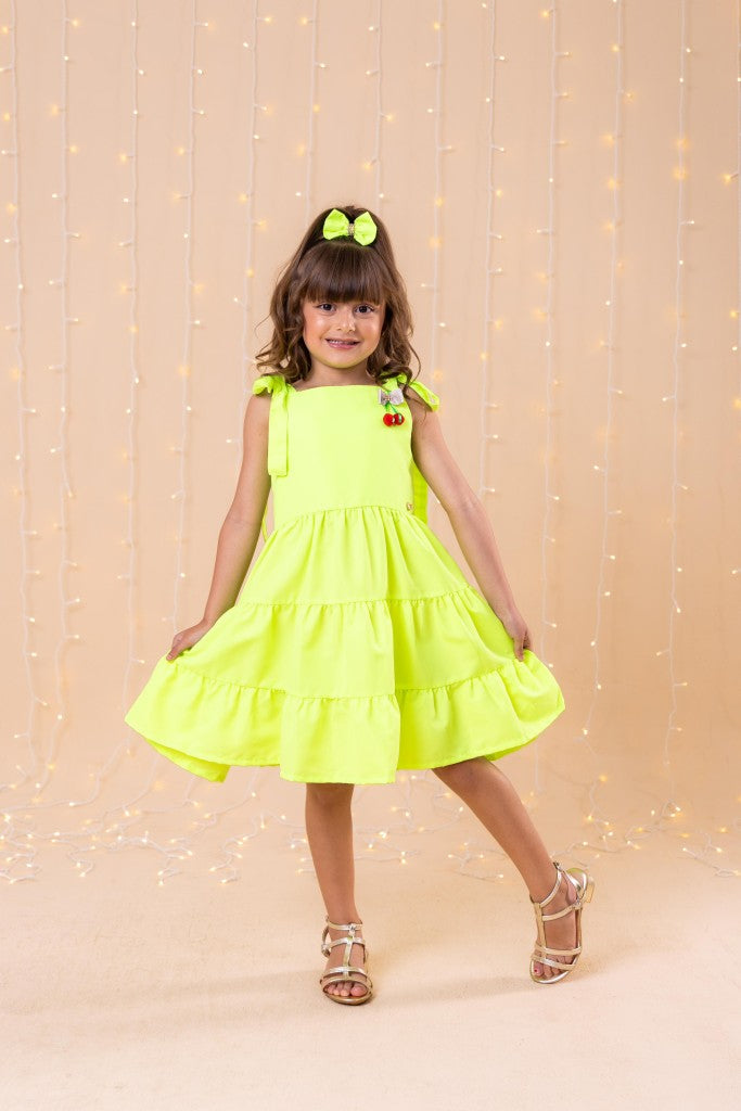Vestido Infantil Verde Neon com Laço em Tecido 100% Poliéster