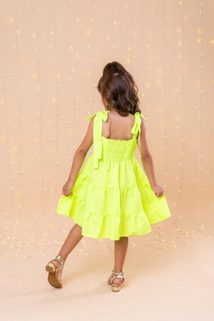 Vestido Infantil Verde Neon com Laço em Tecido 100% Poliéster