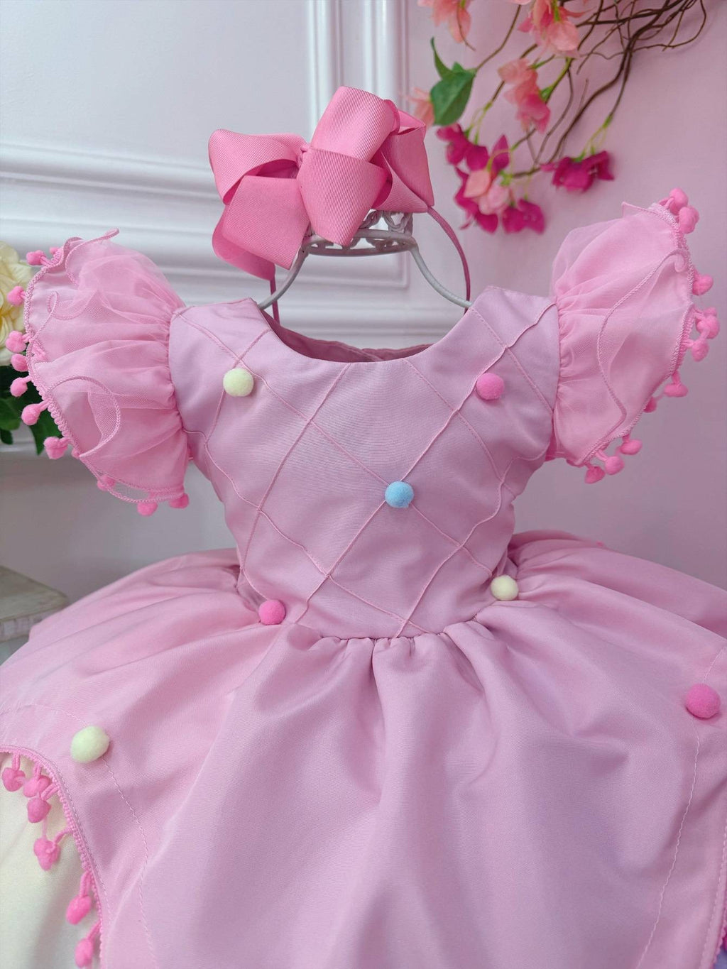 Vestido Infantil Rosa Com Estampa de Circo para Festas Coloridas