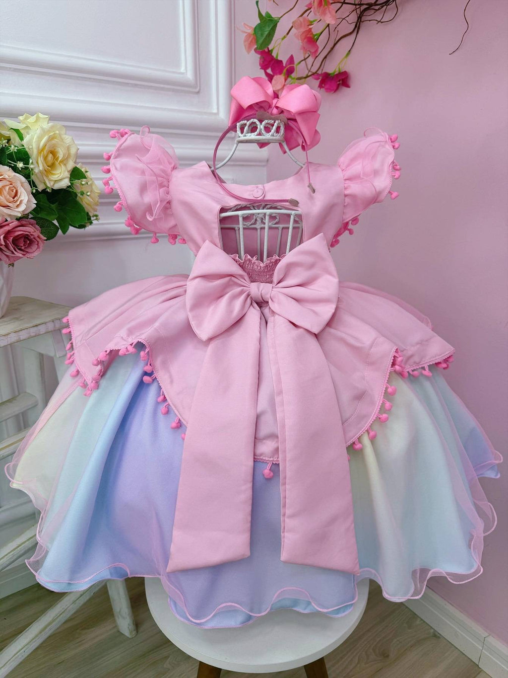 Vestido Infantil Rosa Com Estampa de Circo para Festas Coloridas