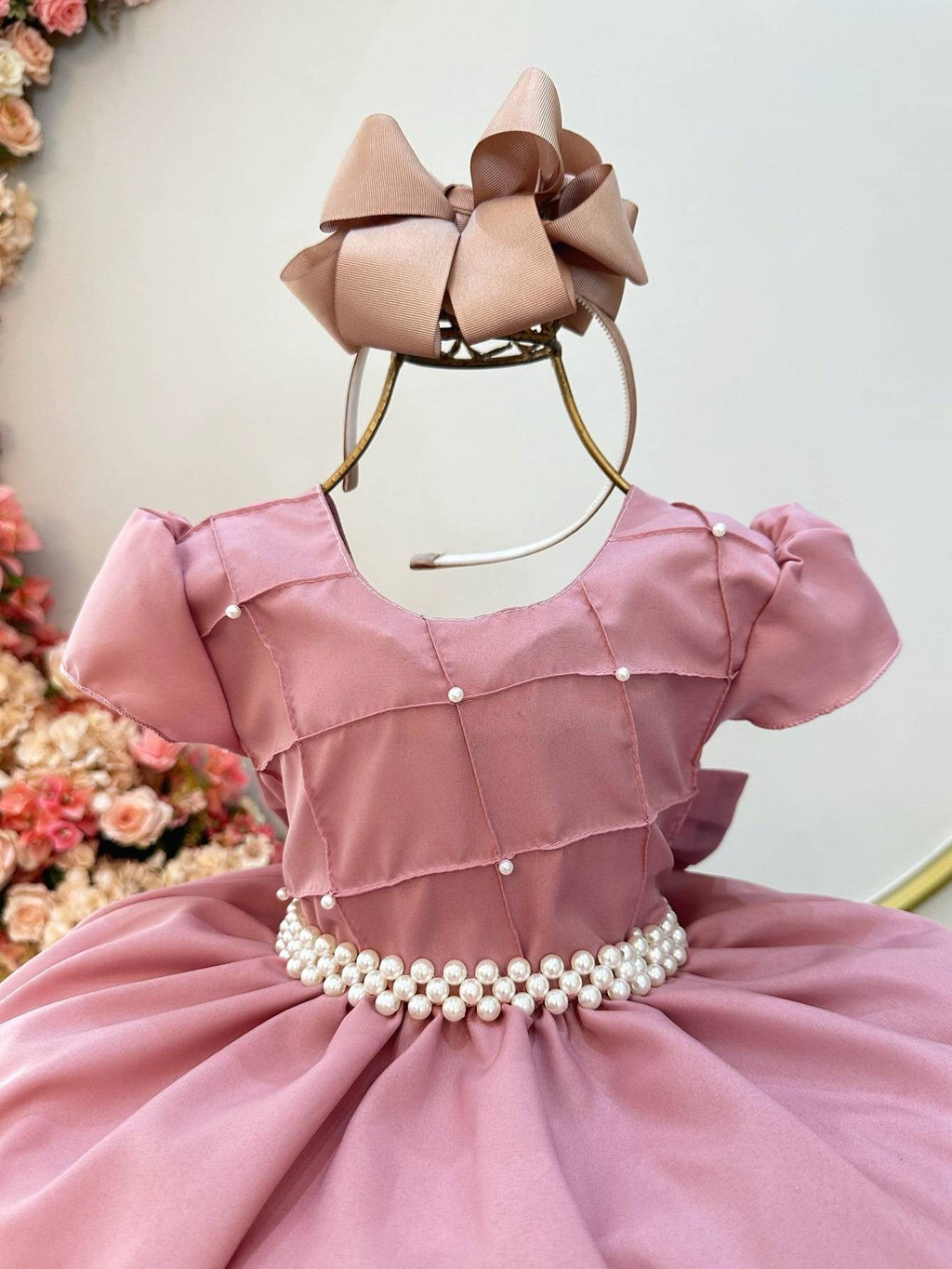 Vestido Infantil Rose com Busto Nervura e Detalhes em Pérolas para Daminha