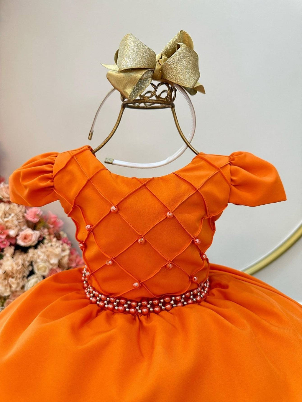 Vestido Infantil Terracota com Busto Nervura e Cinto de Pérolas