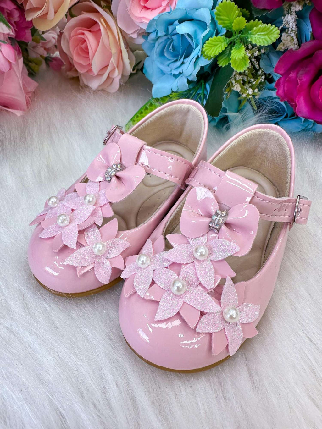 Sapatilha Rosa Bebê com Apliques de Flores para Batizado e Festas