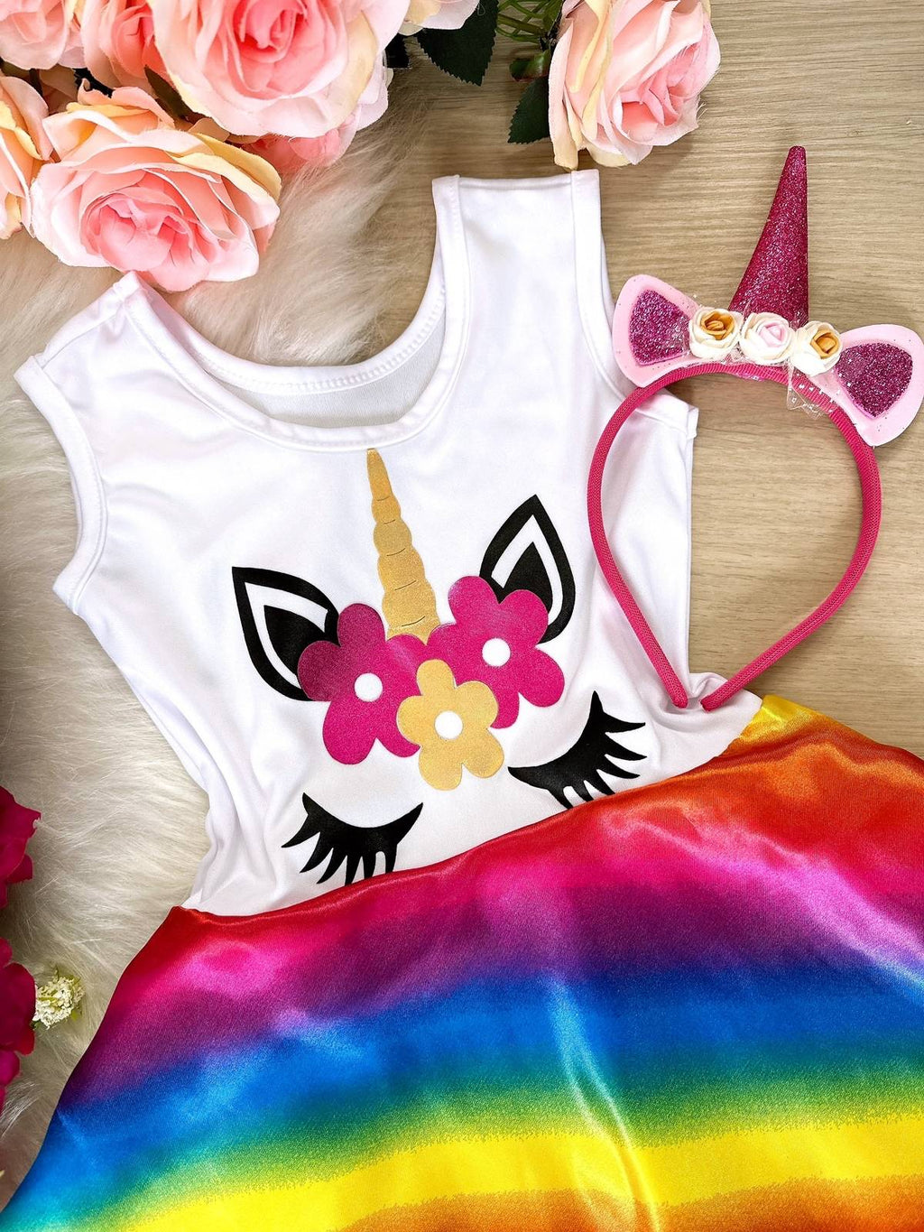 Fantasia Temática Unicornio em Tecido 100% Poliéster com Tiara