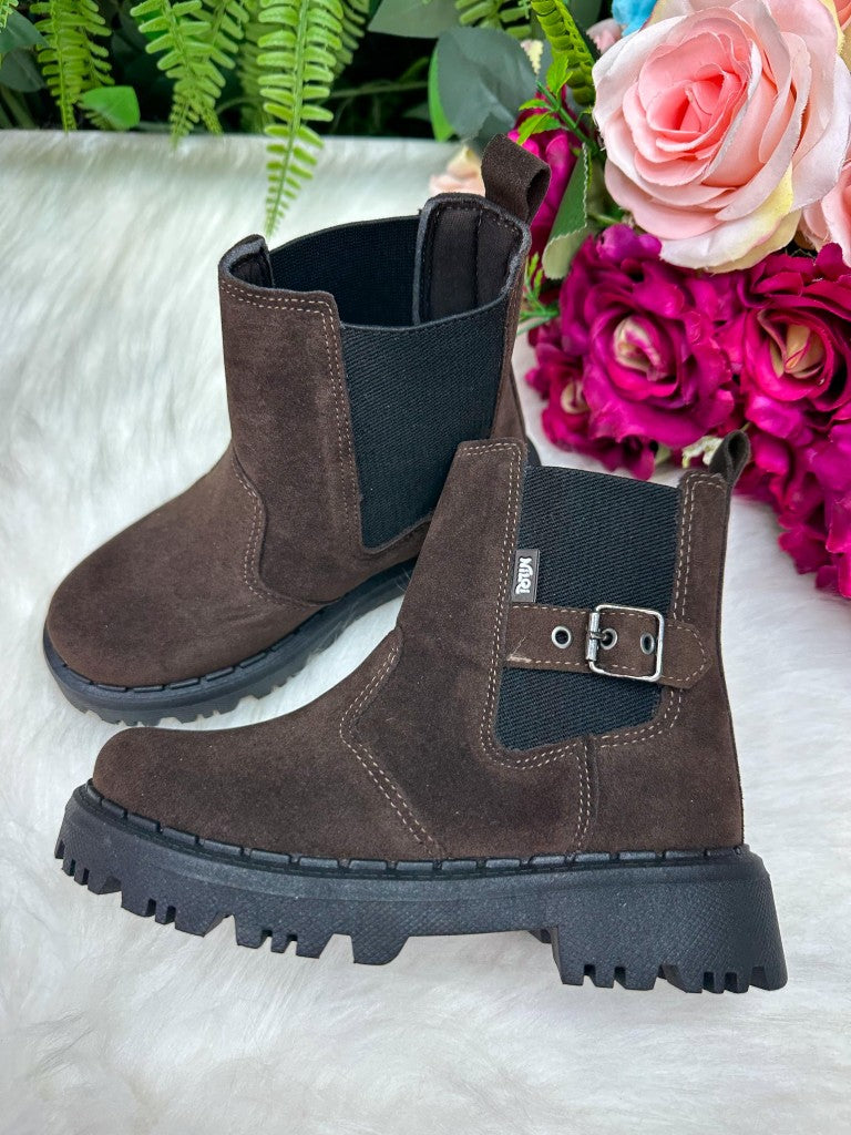 Bota Café com Sola Antiaderente e Detalhes em Strass