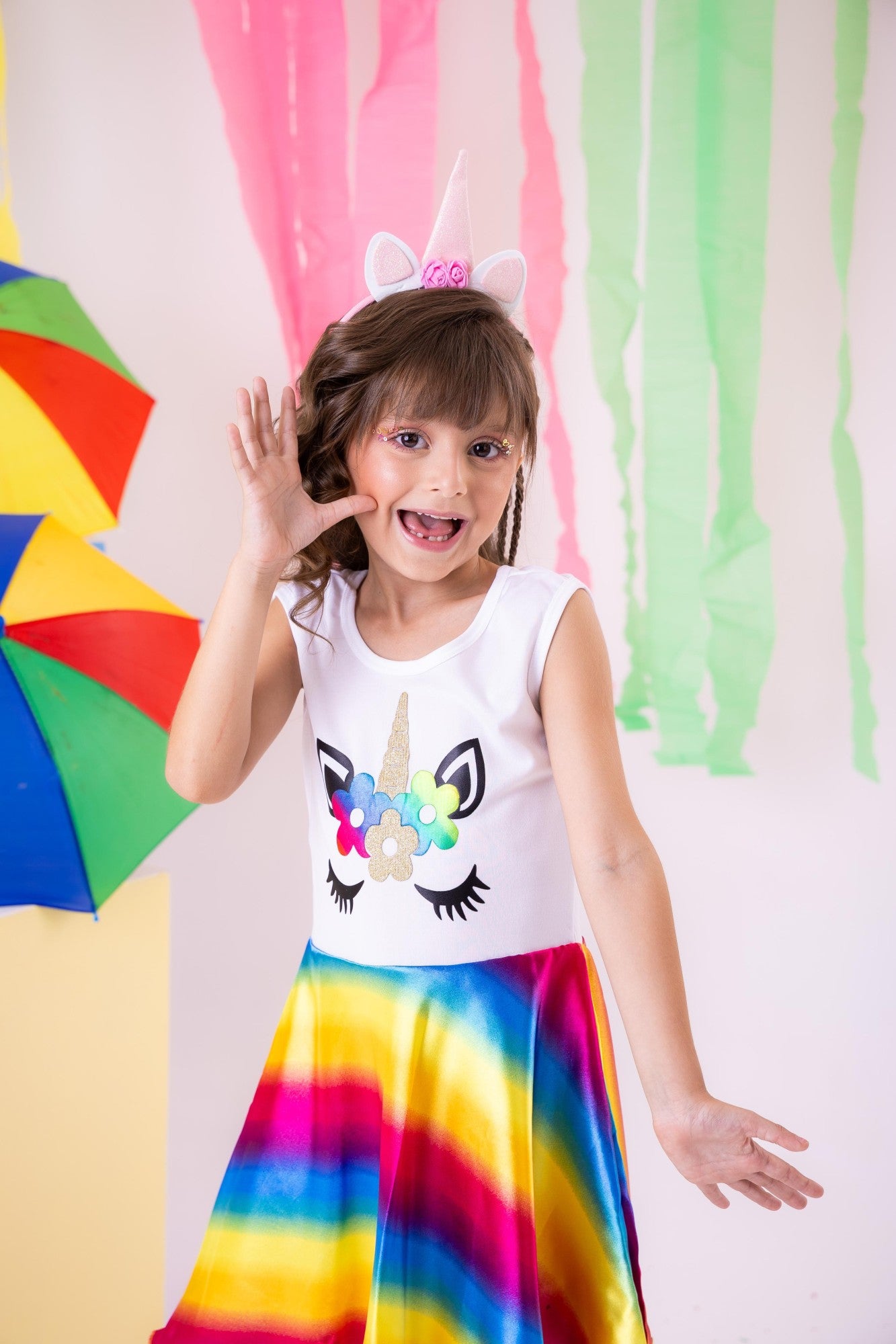 Fantasia Temática Unicornio em Tecido 100% Poliéster com Tiara
