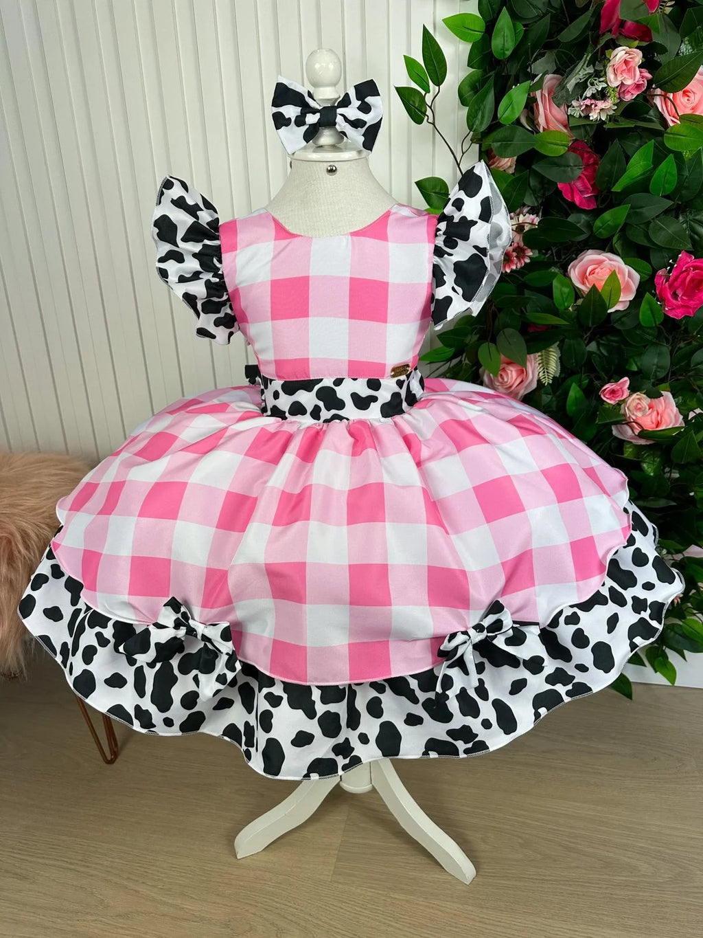 Vestido Infantil Rosa Temático Fazendinha com Laço e Forro Confortável