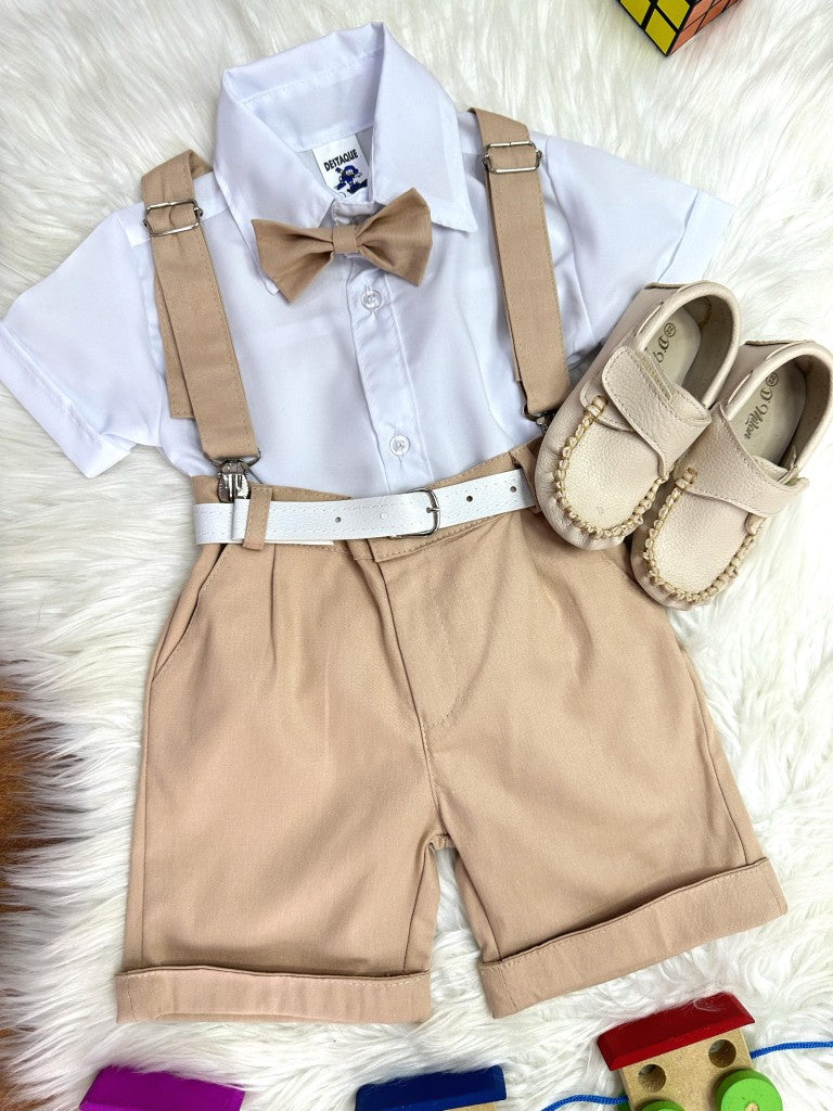 Conjunto Social Camisa Branca e Short Susp. Gravata Caqui