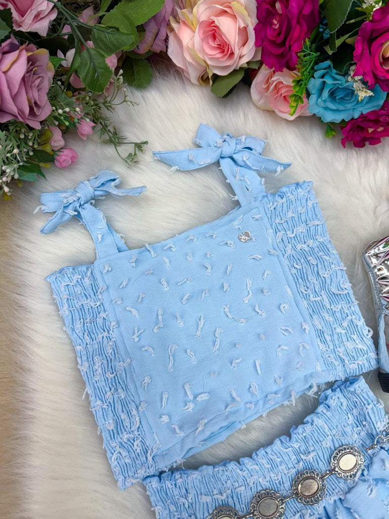 Conjunto Infantil Azul Bebê com Blusinha, Saia e Cinto