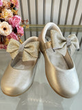 Sapatinho de Bebê Dourado em Verniz com Lacinho e Strass para Festas