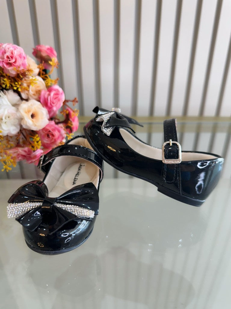 Sapatinho Preto de Verniz com Aplique de Lacinho e Strass Luxo
