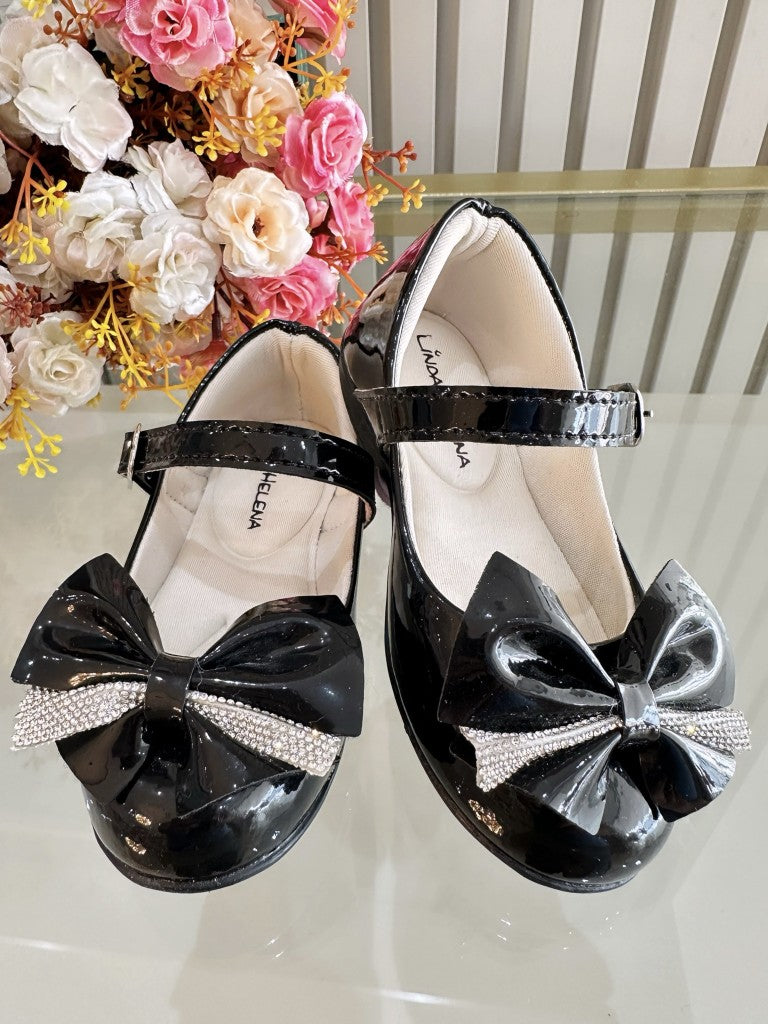 Sapatinho Preto de Verniz com Aplique de Lacinho e Strass Luxo
