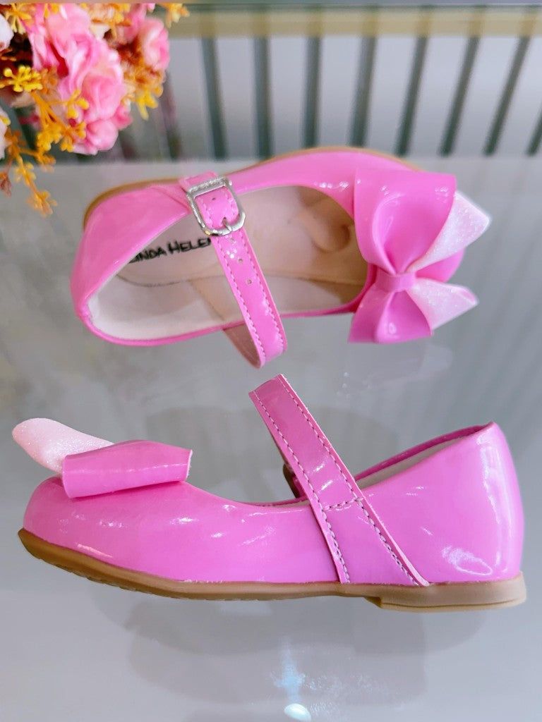 Sapatinho Rosa Chiclete de Verniz com Aplique de Lacinho para Festas