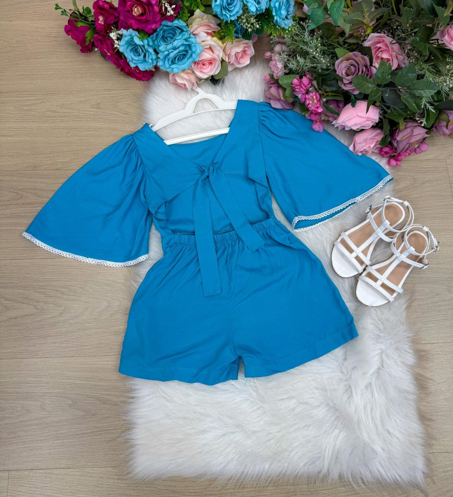 Macaquinho Azul Turquesa em Viscose com Gola Redonda e Amarração nas Costas