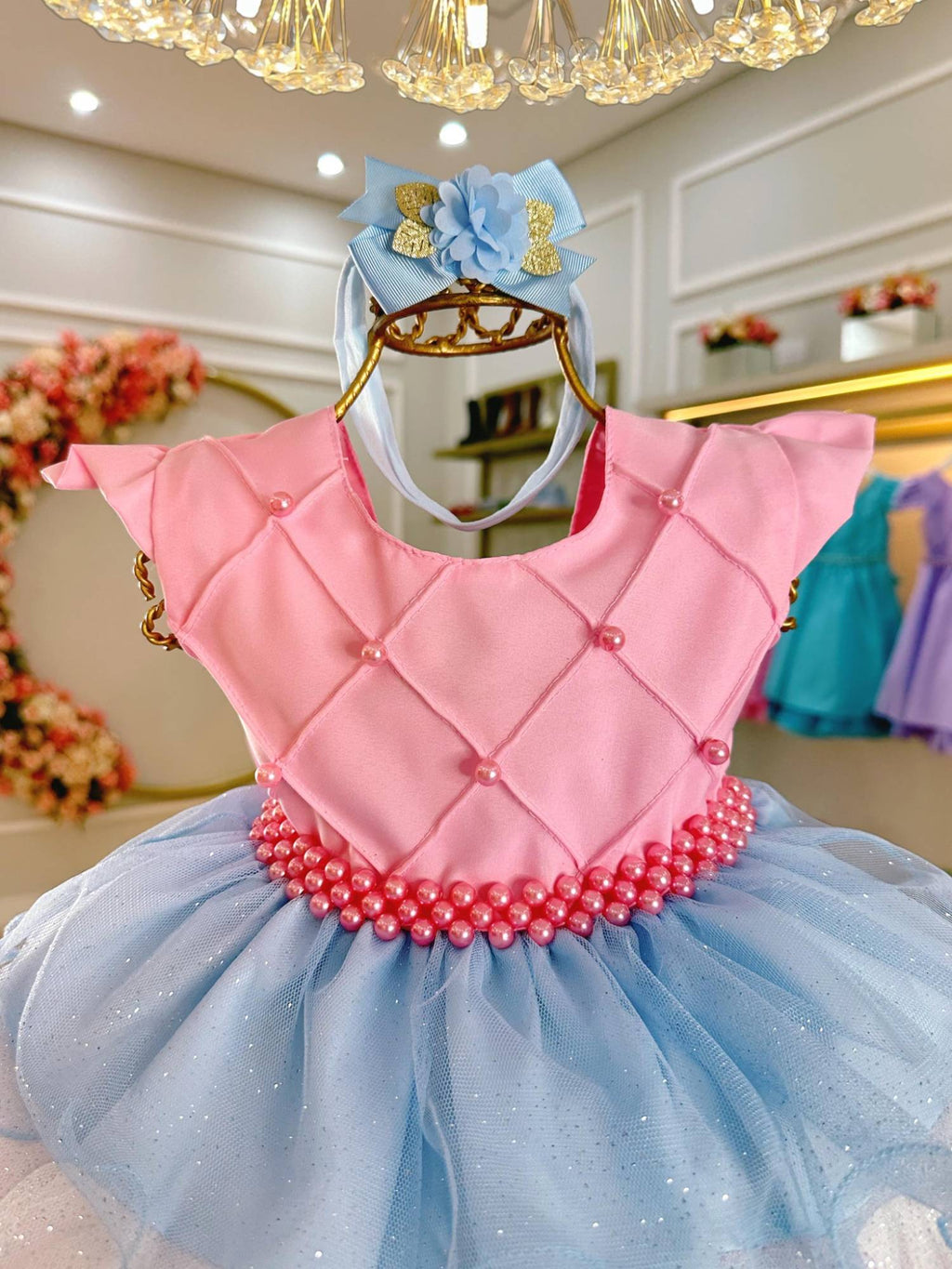 Vestido Bebê Rosa Com Nervuras e Saia de Babados Coloridos
