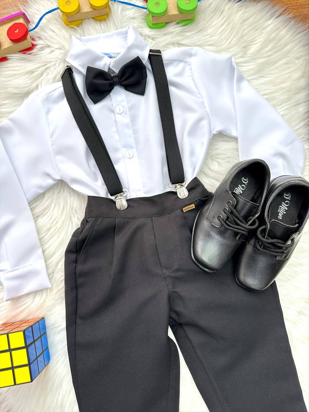Conjunto Social Infantil Camisa Branca Calça Preta Gravata e Suspensório