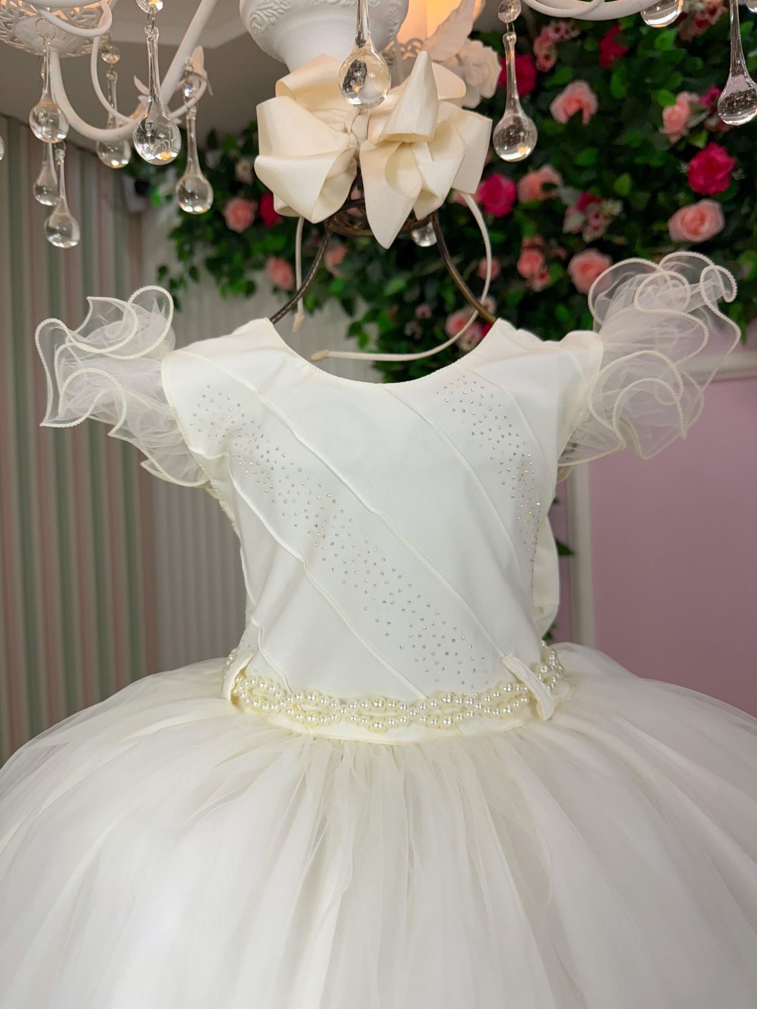 Vestido Infantil Off com Gola Redonda e Laço nas Costas