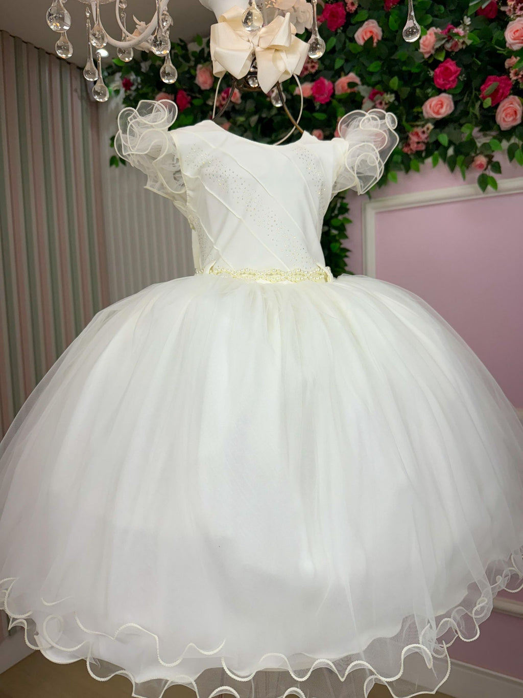 Vestido Infantil Off com Gola Redonda e Laço nas Costas