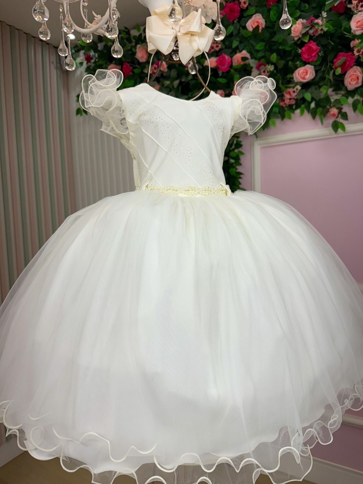 Vestido Infantil Off com Gola Redonda e Laço nas Costas