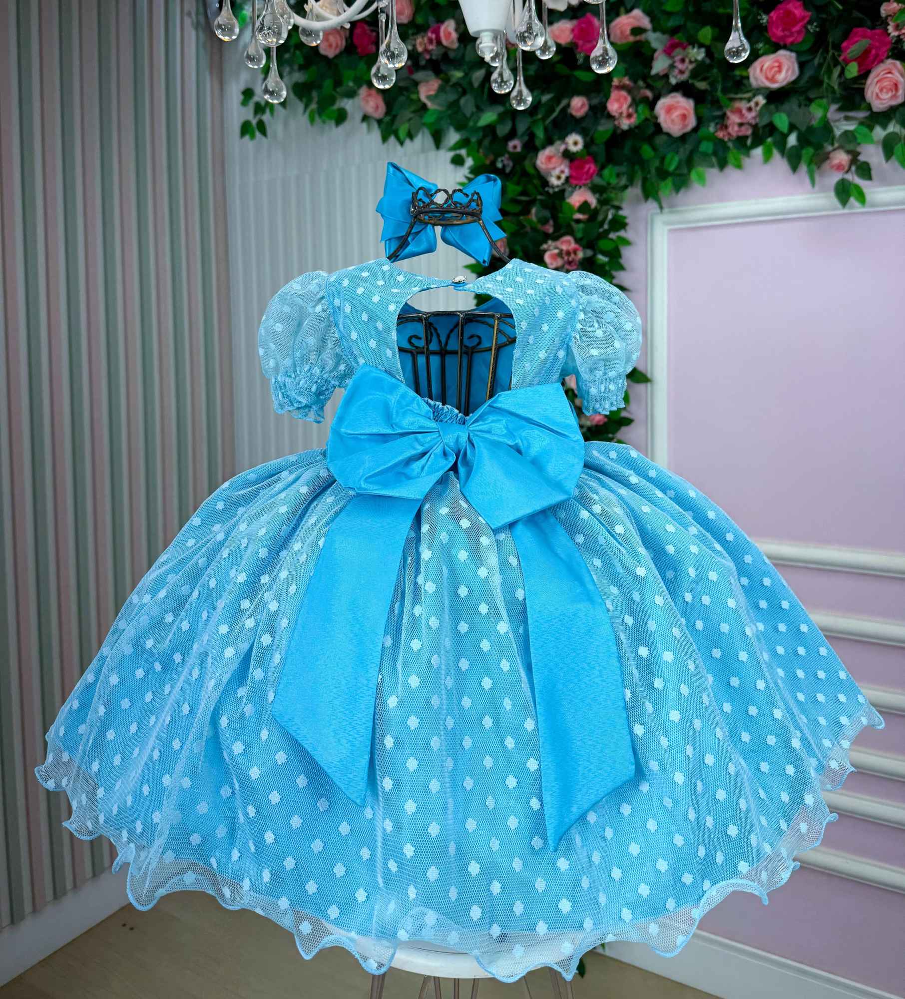 Vestido Infantil Azul Tiffany com Bolinhas e Laço nas Costas