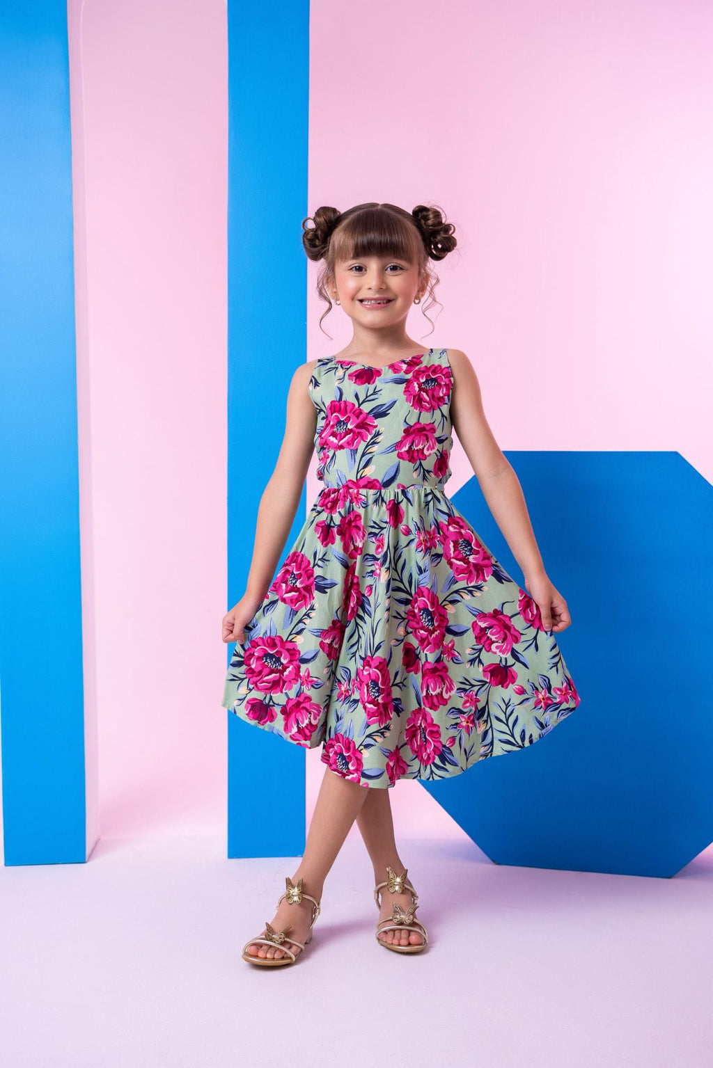 Vestido Verde de Viscose com Gola Redonda e Amarração nas Costas