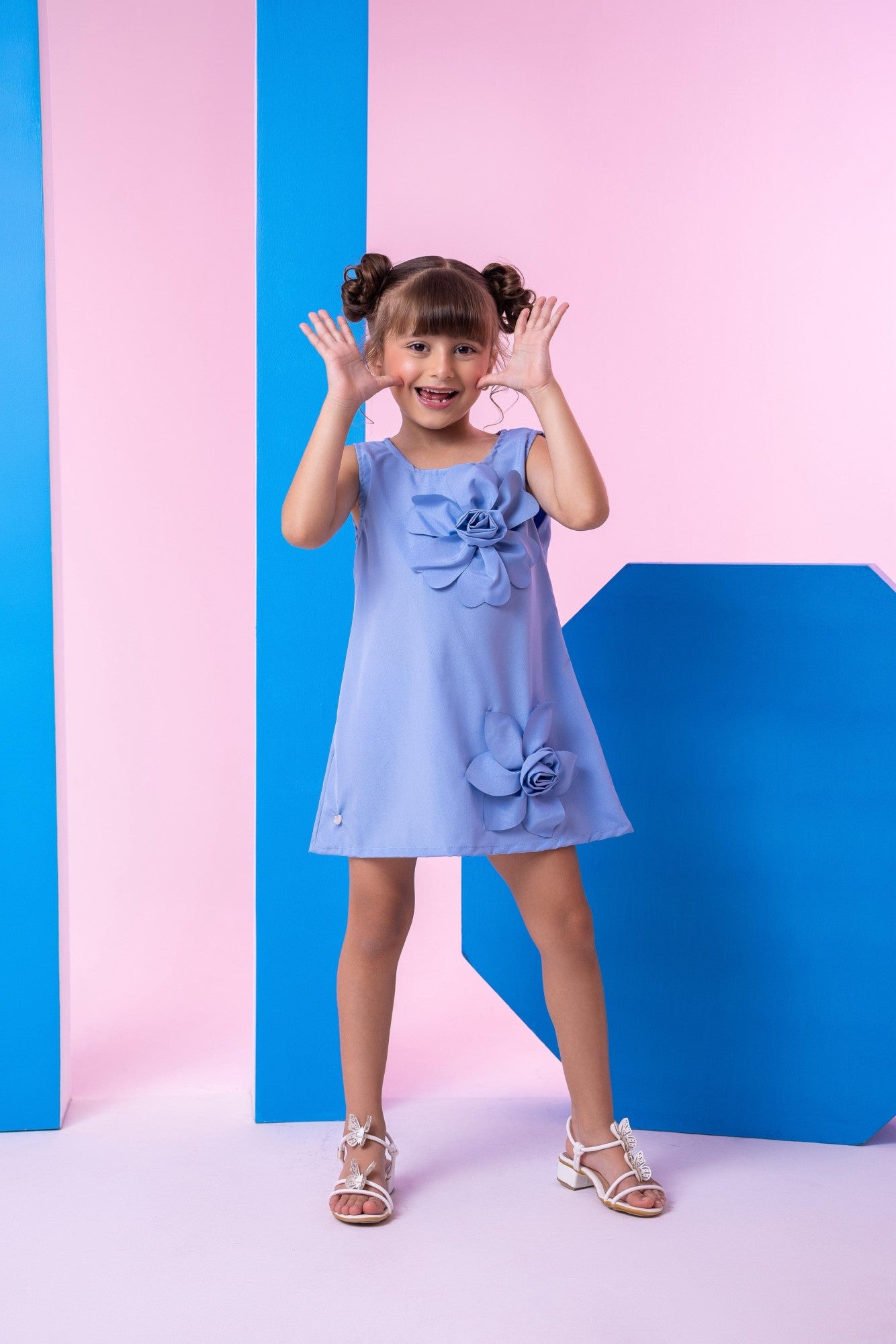 Vestido Azul Sem Manga em Tecido Light Basic para Mães e Filhas