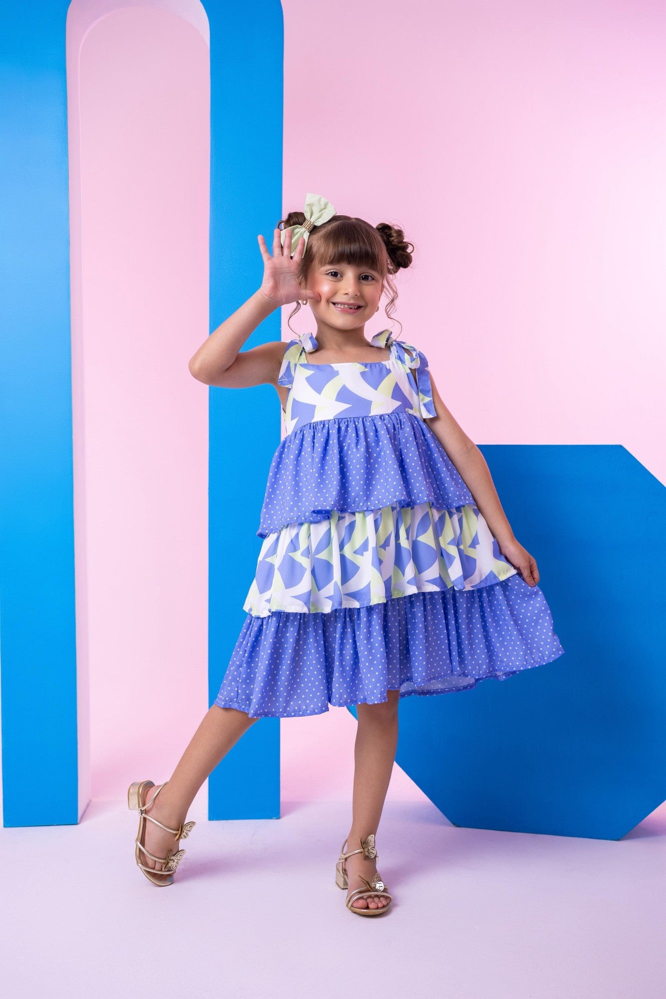 Vestido Azul Eloa em Tecido 100% Poliéster com Alcinhas Ajustáveis