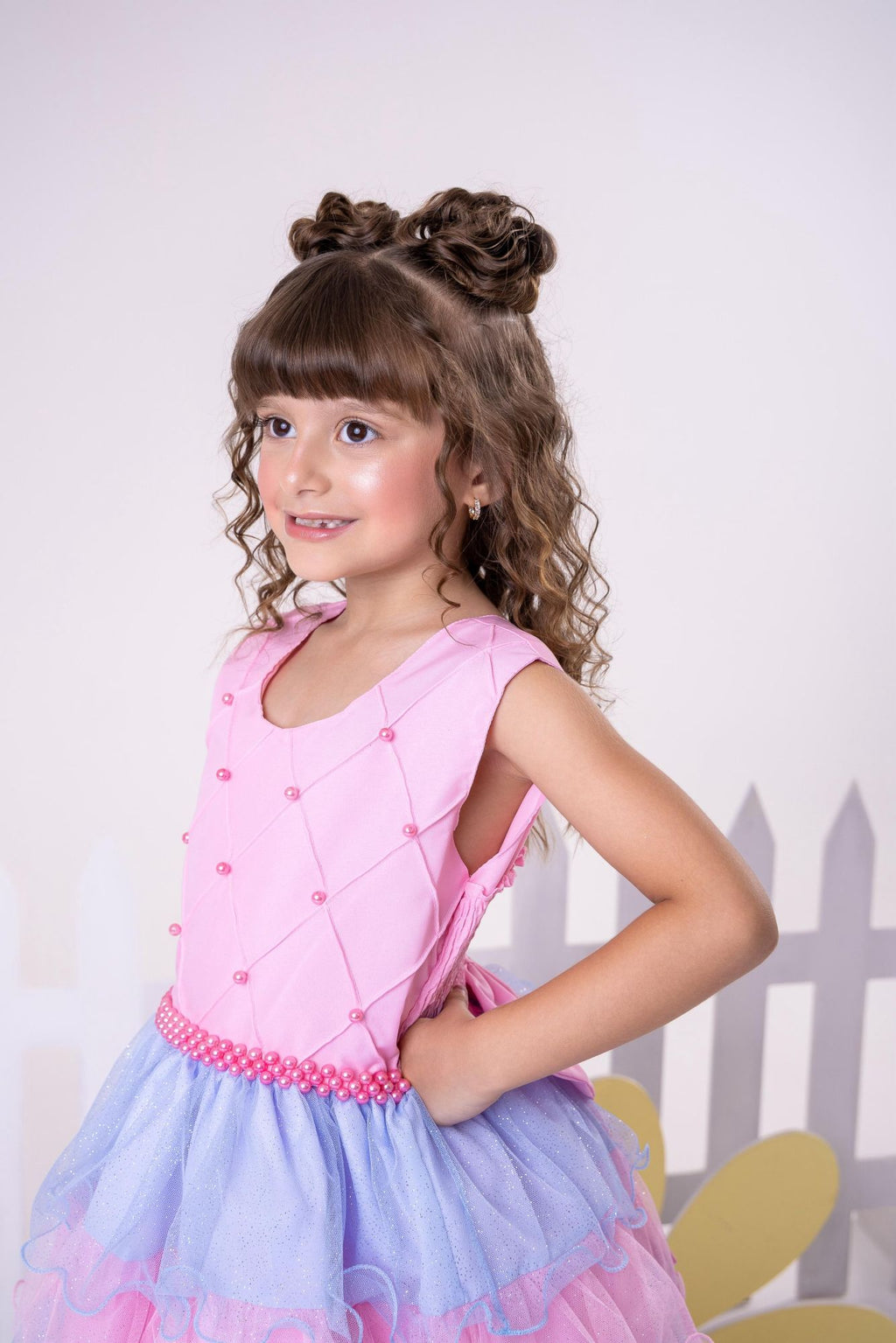 Vestido Colorido Infantil em Poliéster com Babados e Laço