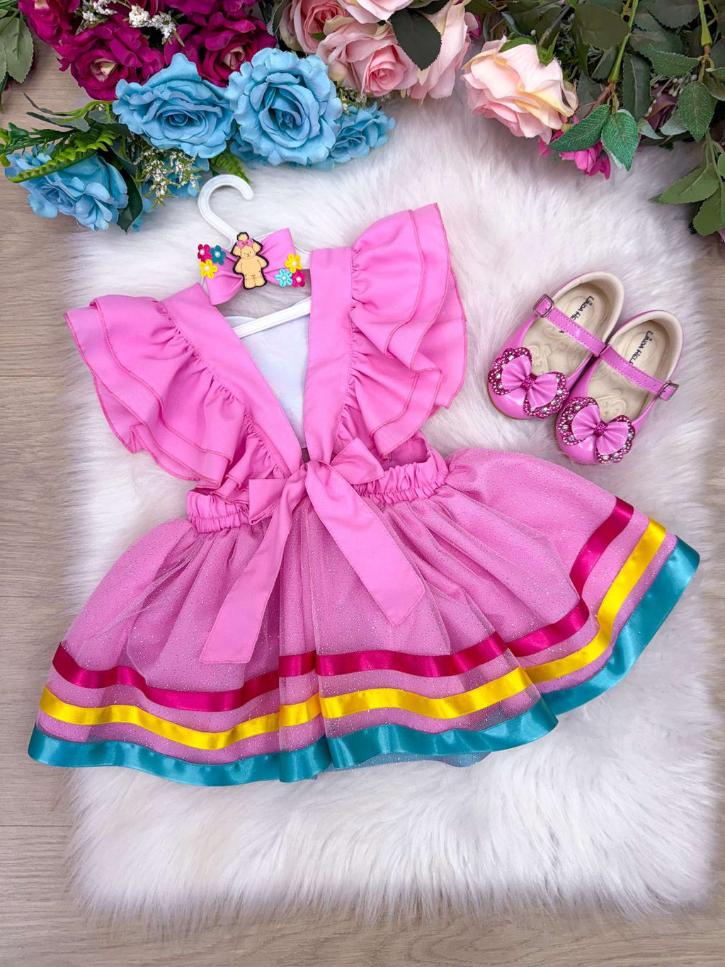 Vestido Infantil Temático em Tecido 100% Poliéster com Laço de Cabelo