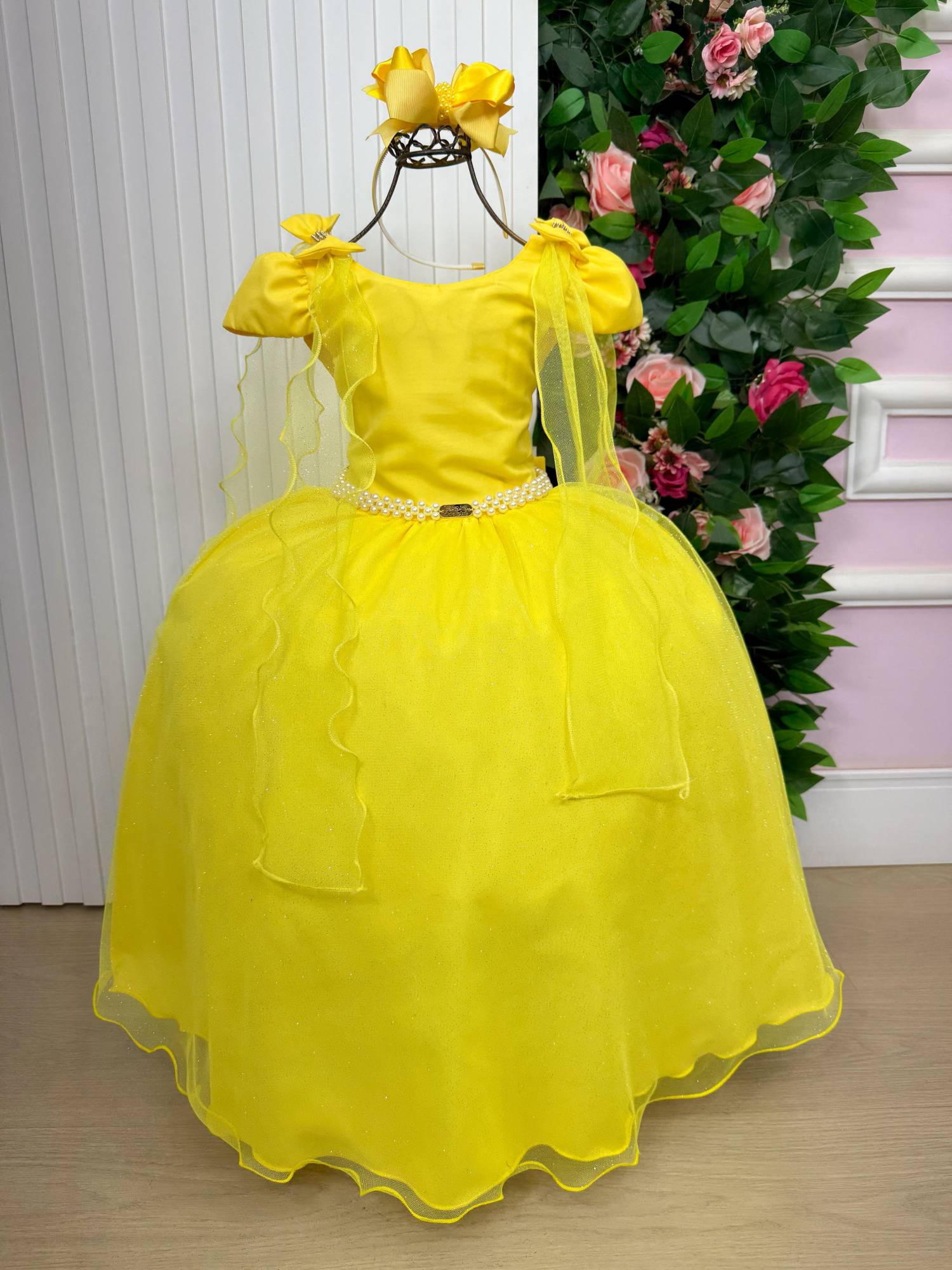 Vestido Longo Amarelo com Laço e Tule para Festas