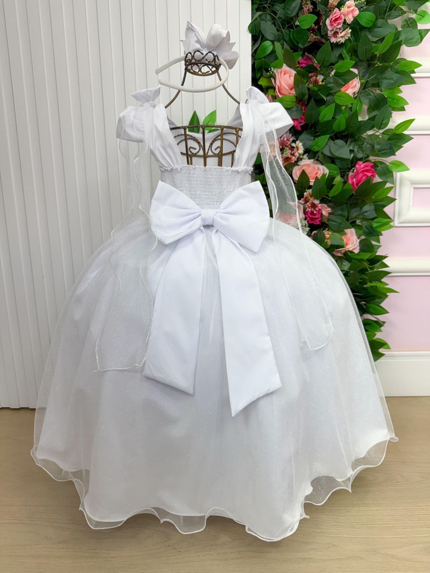 Vestido Longo Branco com Detalhes em Tule e Laço para Meninas