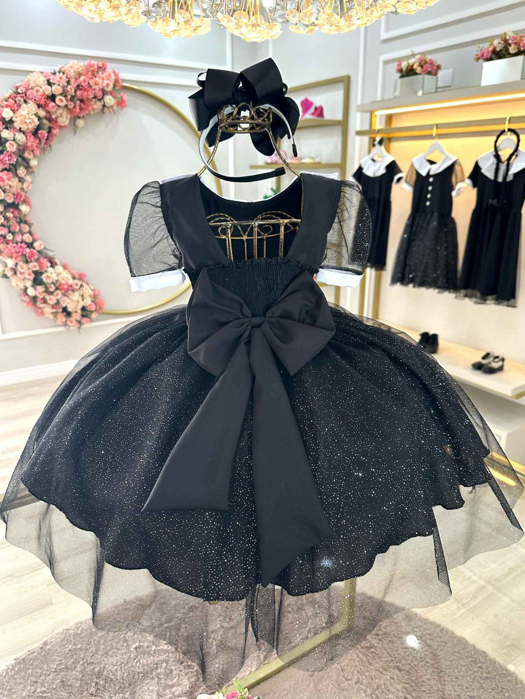 Vestido Infantil Preto para Fantasia de Wandinha Addams em Festas
