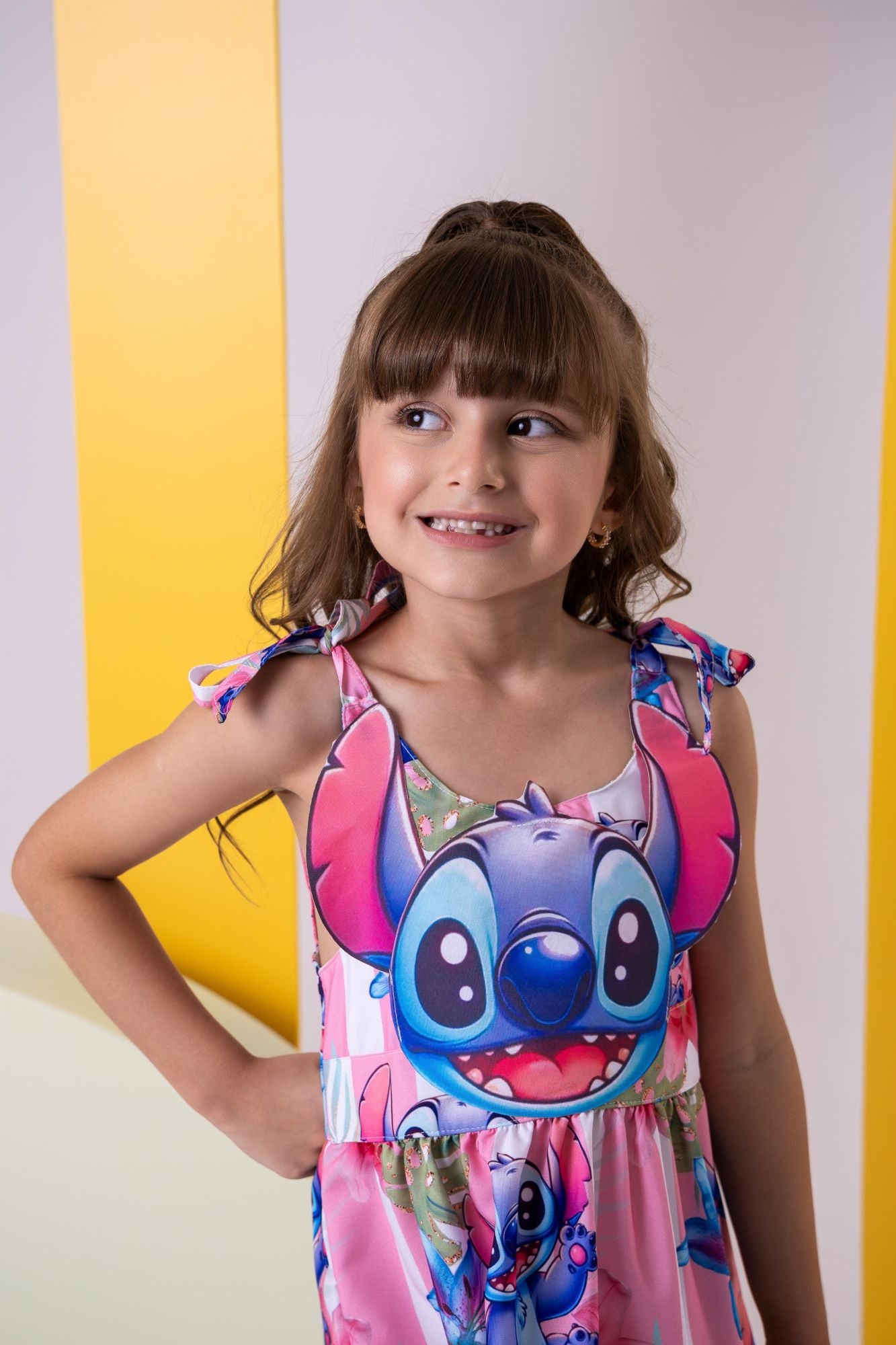 Vestido Rosa Temático em Tecido Crepinho para Crianças