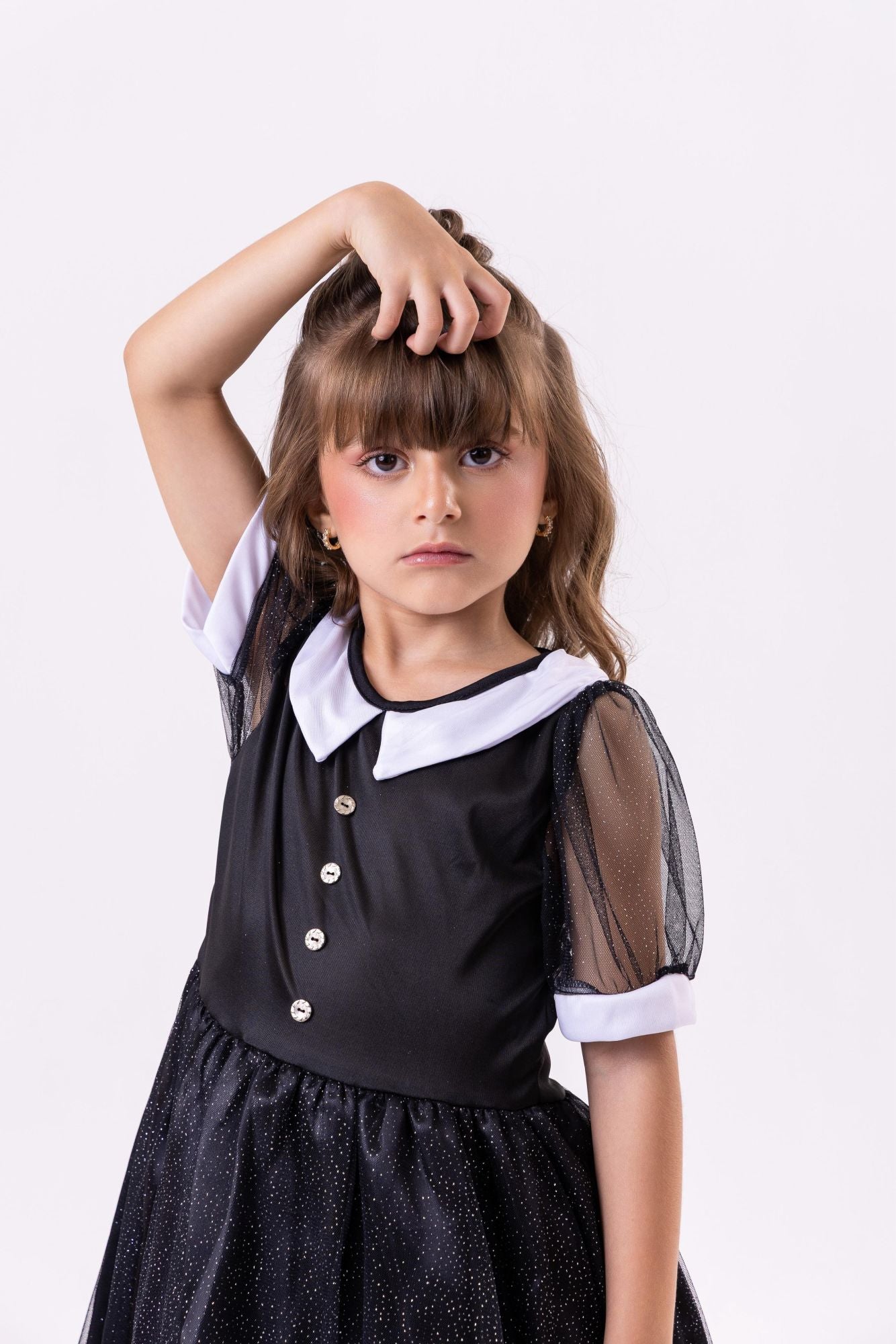 Fantasia Infantil Wandinha em Tule Preto com Gola Branca