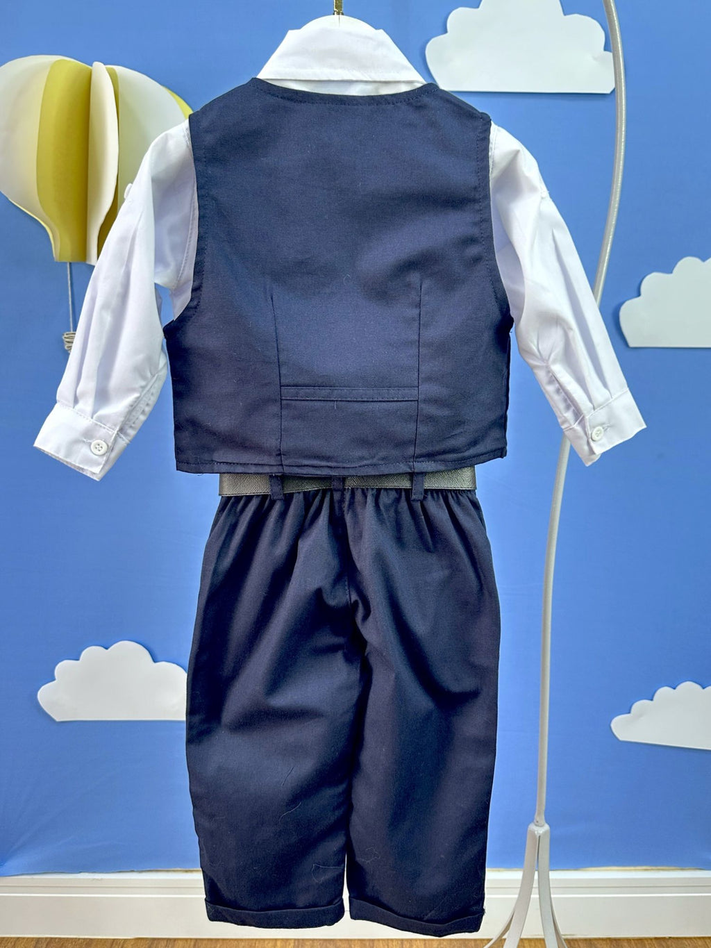 Conjunto Social Pajem Camisa Branca e Calça Azul Escuro com Colete