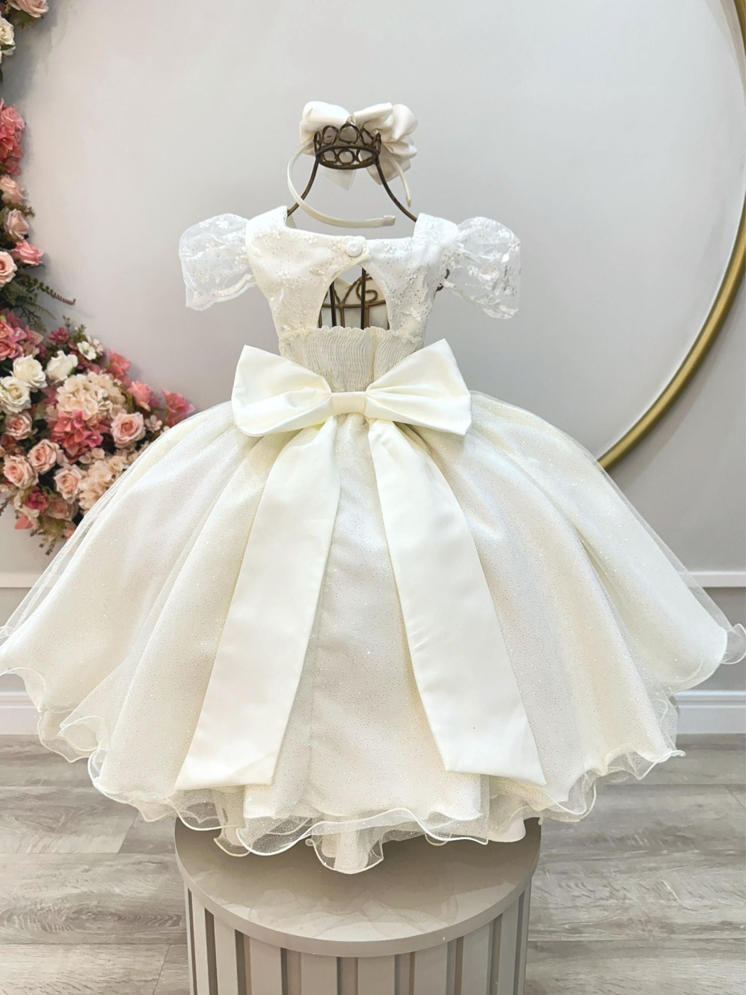 Vestido Infantil Marfim com Renda e Cinto de Pérolas para Festas